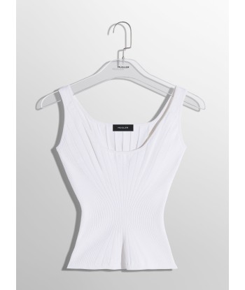 white sculpting knit tank top s'inspire de l'anatomie humaine