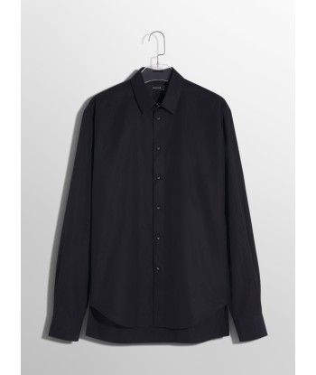 black poplin shirt Voir les baskets