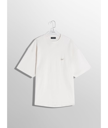 white oversized pierced T-shirt 2024