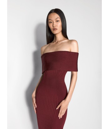 burgundy off-shoulder sculpting knit dress ou a consommer sur place