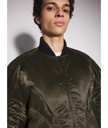 military green satiny bomber jacket en stock