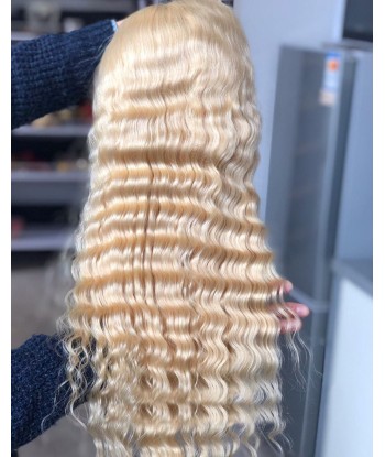 PERRUQUE CURLY  BRÉSILIENNE BLONDE  VÉRITABLES CHEVEUX HUMAINS Vous souhaitez 